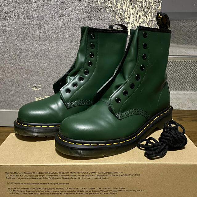 Dr.Martens 8ホール 緑