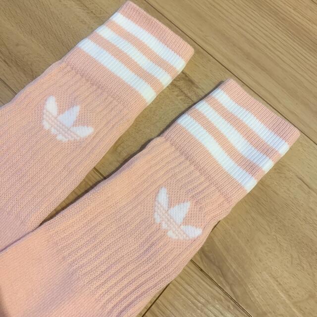 adidas(アディダス)の【新品】アディダス🧦ピンク靴下 レディースのレッグウェア(ソックス)の商品写真