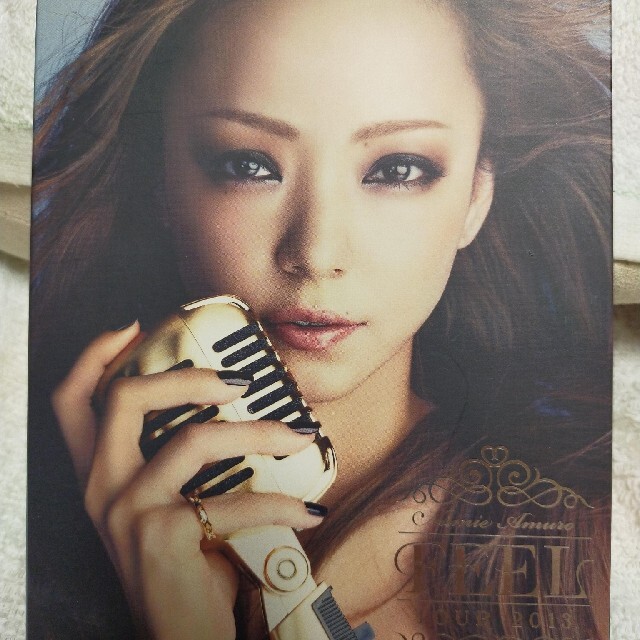 namie　amuro　FEEL　tour　2013 DVD エンタメ/ホビーのDVD/ブルーレイ(ミュージック)の商品写真