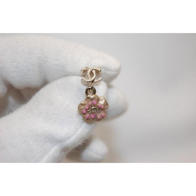 シャネル CHANEL ココマーク フラワーチャーム ピアス (ゴールド)