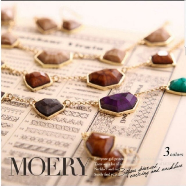 MOERY - モエリーピアス＆ネックレスセット新品未使用未開封品の通販 by (﹡ˆ﹀ˆ﹡)｜モエリーならラクマ