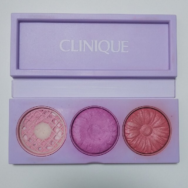 CLINIQUE(クリニーク)の2種類のみ＊ コスメ/美容のベースメイク/化粧品(チーク)の商品写真