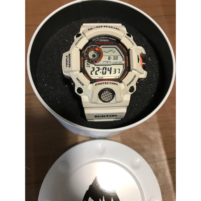 G-SHOCK(ジーショック)のG-SHOCK   RANGEMAN  GW-9400BTJ-8JR  バートン メンズの時計(腕時計(デジタル))の商品写真