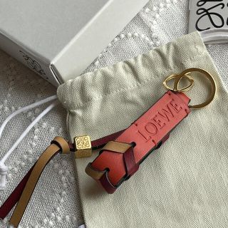 美品 ♡︎ LOEWE  ロエベ　キーホルダー　キーケース　キーチャーム　グリーン