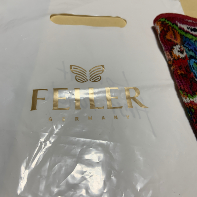 FEILER(フェイラー)の新品　フェイラーハンカチ　ペイズリー柄 レディースのファッション小物(ハンカチ)の商品写真