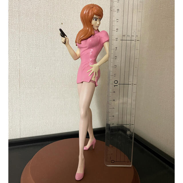 Nintendo ニンテンドークラシックミニ ファミリーコンピュータ 免税送料無料 不二子の手の平サイズのフィギュアです! キャラクターグッズ