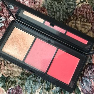 ナーズ(NARS)のNARS チークパレット　オーガズムX 【美品】(チーク)