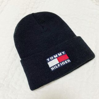 トミーヒルフィガー(TOMMY HILFIGER)の【美品】TOMMY HILFIGER ニット帽 黒 ニットキャップ ビーニー(ニット帽/ビーニー)