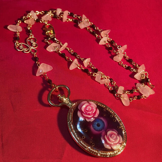 髑髏と薔薇のネックレス ハンドメイドのアクセサリー(ネックレス)の商品写真