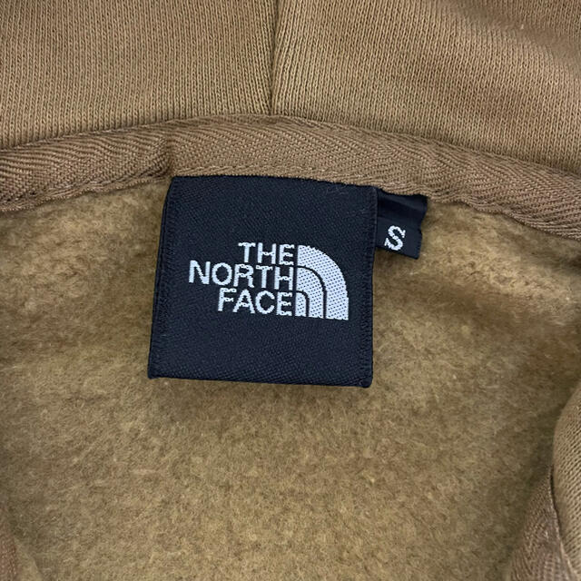 THE NORTH FACE(ザノースフェイス)のノースフェイス リアビューフルジップフーディ ブリティッシュカーキ メンズのトップス(パーカー)の商品写真