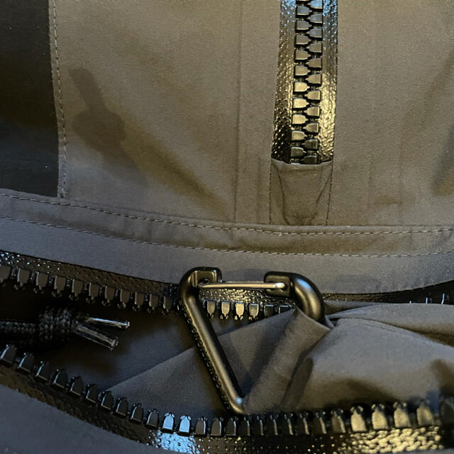 NIKE(ナイキ)のおっきー様極美品　NIKE ACG GORETEX PCLTE JKT Mサイズ メンズのジャケット/アウター(マウンテンパーカー)の商品写真