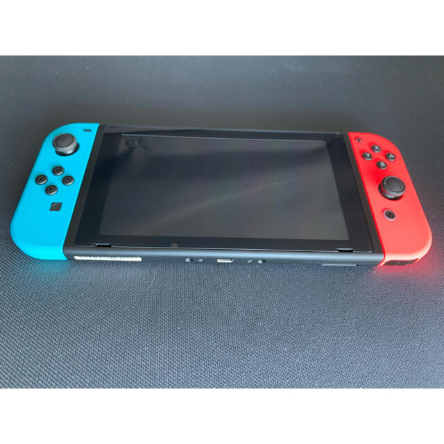 Nintendo Switch(ニンテンドースイッチ)のニンテンドースイッチ　Nintendo switch 美品　本体 エンタメ/ホビーのゲームソフト/ゲーム機本体(家庭用ゲーム機本体)の商品写真