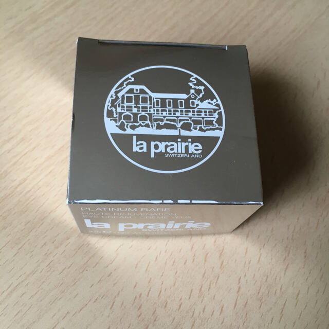 La Prairie(ラプレリー)のラ・プレリーla prairie ★PTレアHR アイクリーム サンプル3ml コスメ/美容のスキンケア/基礎化粧品(アイケア/アイクリーム)の商品写真