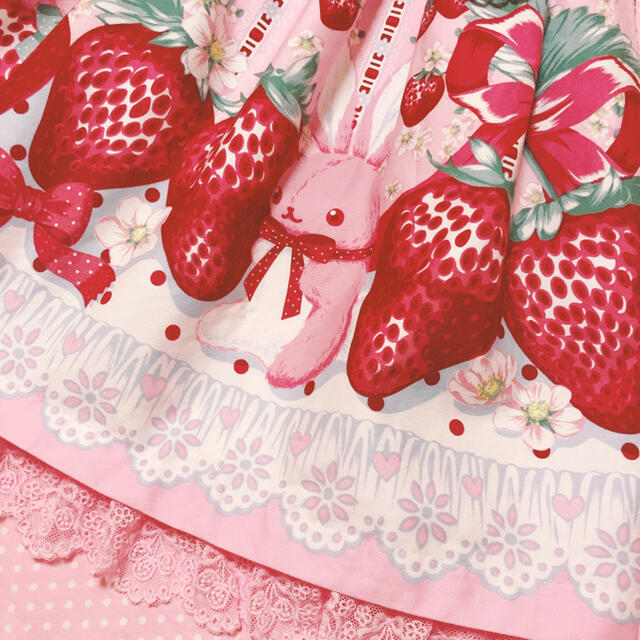 Angelic Pretty(アンジェリックプリティー)のAngelic Pretty Little Bunny Strawberry レディースのスカート(ひざ丈スカート)の商品写真