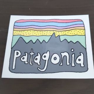 パタゴニア(patagonia)の(縦8.3cm横10cm) patagonia 公式　ノベリティステッカー(その他)