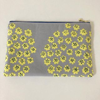 マリメッコ(marimekko)の【ハンドメイド】marimekko プケッティ フラットポーチ(ポーチ)