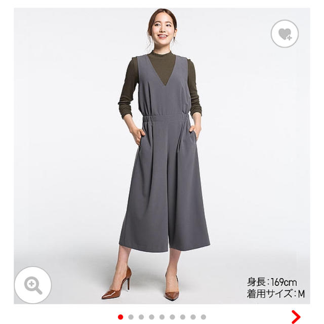 UNIQLO(ユニクロ)のユニクロ Vネックサロペット レディースのパンツ(サロペット/オーバーオール)の商品写真