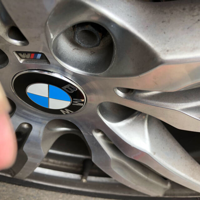 BMW(ビーエムダブリュー)のBMW 社外品 ハブキャップ ホイールセンターキャップ  3個セット　56mm 自動車/バイクの自動車(車種別パーツ)の商品写真