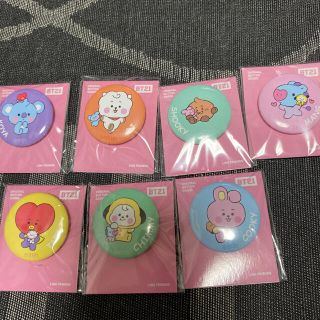 BT21 缶バッジ　コンプ(アイドルグッズ)