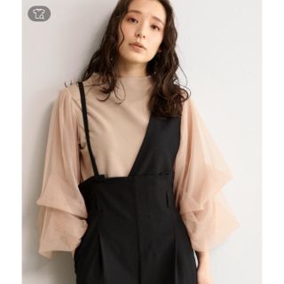 ミスティウーマン(mysty woman)の新品タグ付⭐︎mystywomanハイネックチュールタック袖プルオーバー(カットソー(長袖/七分))