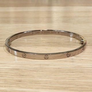 カルティエ(Cartier)のまりもこ様の 新品同様 カルティエ 研磨済み 現行 ラブブレスレット SM ホワ(ブレスレット/バングル)