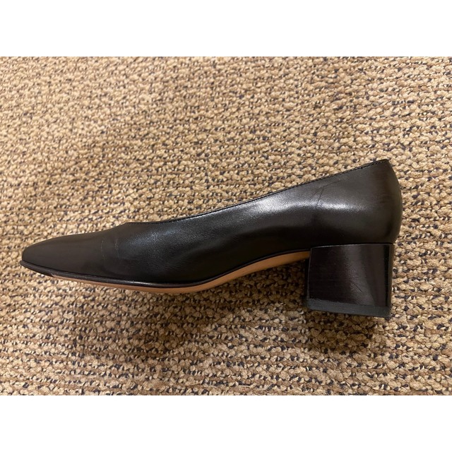 BRUNOMAGLI(ブルーノマリ)のパンプス　黒　ヒール レディースの靴/シューズ(ハイヒール/パンプス)の商品写真