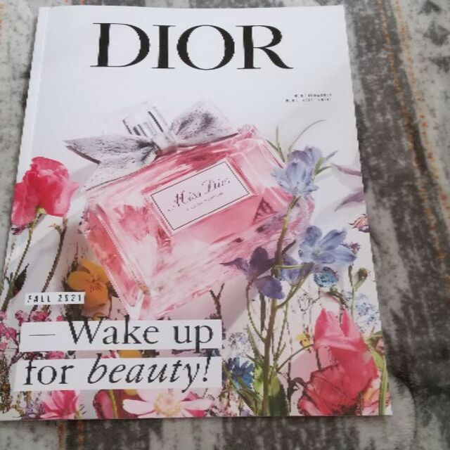 Christian Dior(クリスチャンディオール)のDior会員限定  カタログ エンタメ/ホビーのエンタメ その他(その他)の商品写真