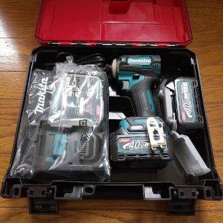 マキタ(Makita)の新品未開封　マキタ　インパクトドライバー　TD001DRGX(工具)