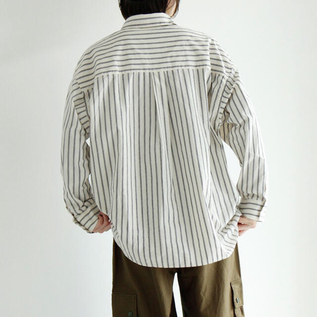 PAR ICI(パーリッシィ)のPARICI vintage16 ストライプBIGスリーブシャツ レディースのトップス(シャツ/ブラウス(長袖/七分))の商品写真