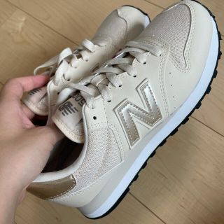 ニューバランス(New Balance)のニューバランス　ベージュ　シャンパンゴールド　ラメ(スニーカー)