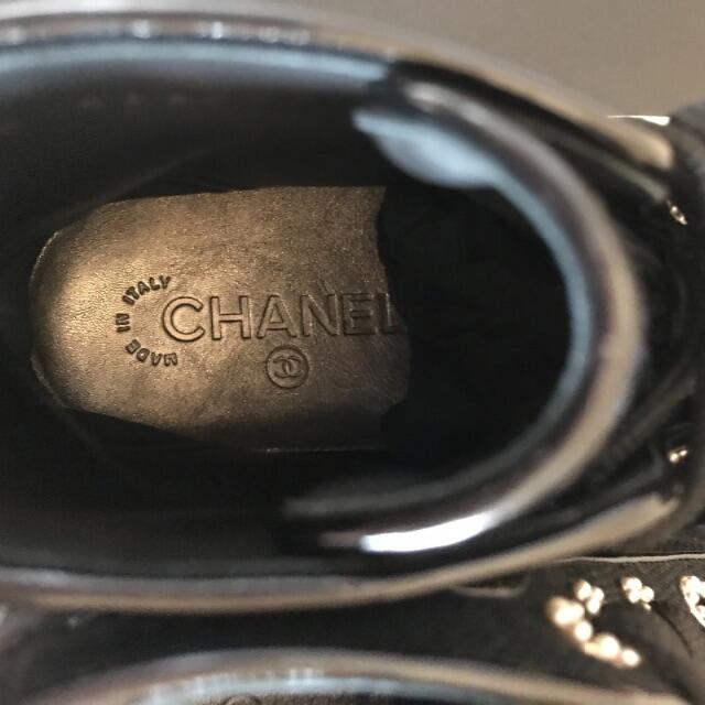 CHANEL(シャネル)のヒトボン様専用 レディースの靴/シューズ(スニーカー)の商品写真