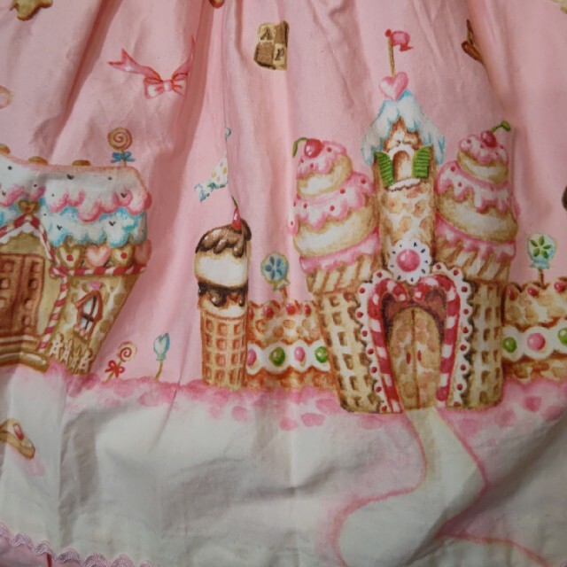 Angelic Pretty(アンジェリックプリティー)の更にお値下げ！アンプリお菓子の国ジャンパースカート レディースのワンピース(ひざ丈ワンピース)の商品写真