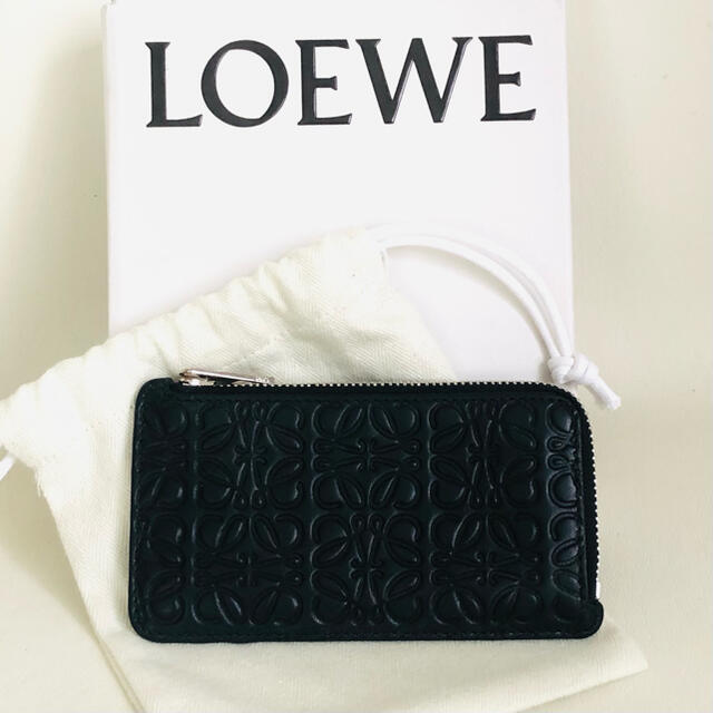 LOEWE(ロエベ)の未使用　LOEWE アナグラム  レザー　コインケース カードホルダー　ブラック レディースのファッション小物(コインケース)の商品写真