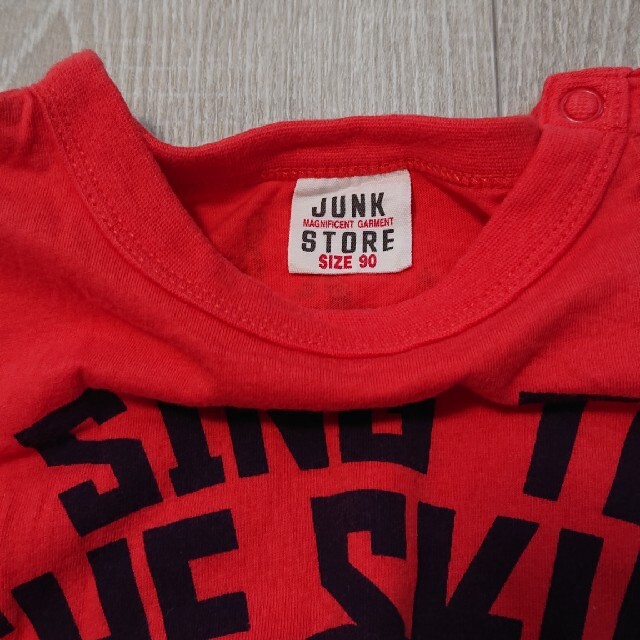 JUNK STORE(ジャンクストアー)のJUNK STORE Tシャツ サイズ90 キッズ/ベビー/マタニティのキッズ服男の子用(90cm~)(Tシャツ/カットソー)の商品写真