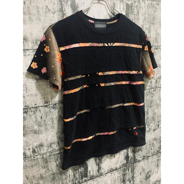 juvenile hall rollcall(ジュヴェナイルホールロールコール)のjuvenile delinquent 和柄　Tシャツ　JD 着物　刺繍　黒　 メンズのトップス(Tシャツ/カットソー(七分/長袖))の商品写真