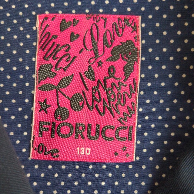 Fiorucci(フィオルッチ)のトレンチコート キッズ/ベビー/マタニティのキッズ服女の子用(90cm~)(コート)の商品写真