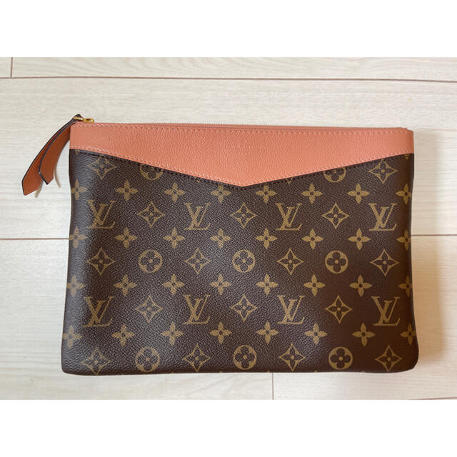 ルイヴィトン　Louis Vuitton デイリーポーチ