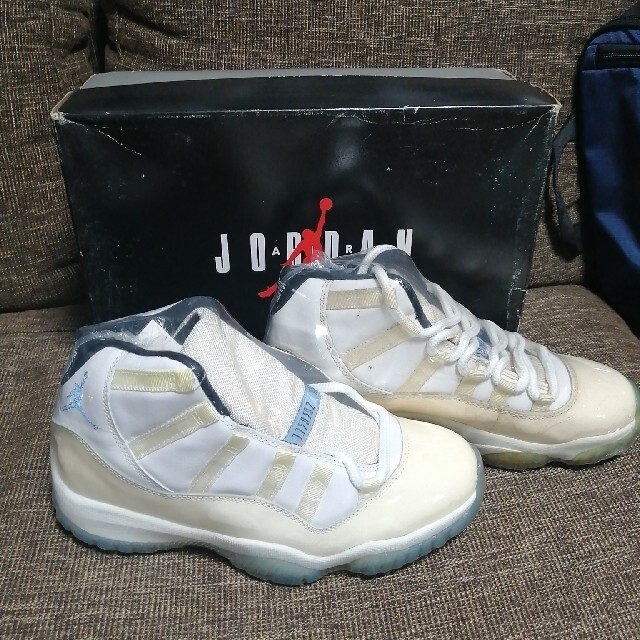 air jordan11 コロンビア デッドストックスニーカー