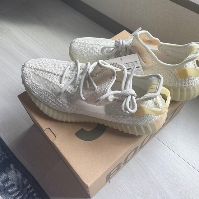 adidas(アディダス)のYEEZY BOOST 350 V2 LIGHT イージー　アディダス　26.5 メンズの靴/シューズ(スニーカー)の商品写真