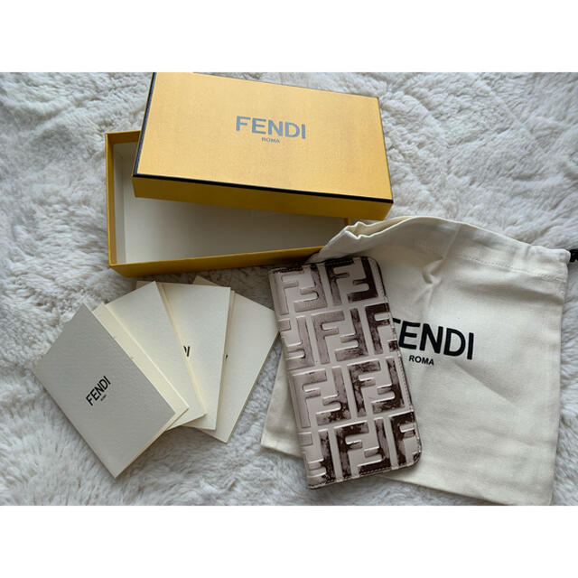 FENDI iPhoneXS レザーケース