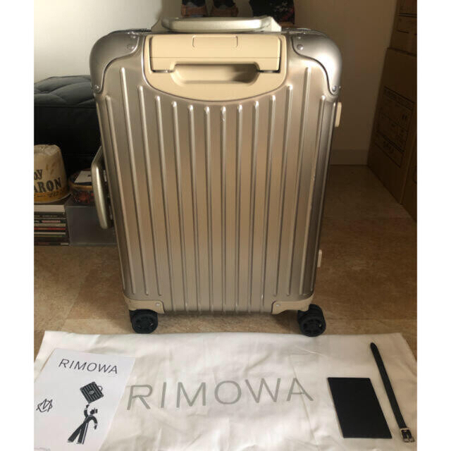 RIMOWAアルミスーツケース Classic Flightシリーズ35Ｌモデル