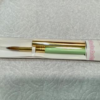 新品未使用】フルーリア スカルプチュアブラシ グリーンの通販 by
