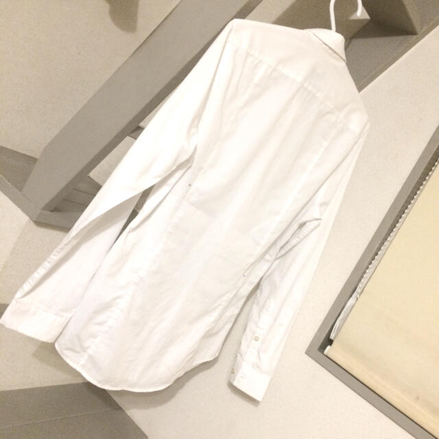 H&M(エイチアンドエム)の【H&M】メンズシャツ　白　小さめサイズ メンズのトップス(シャツ)の商品写真