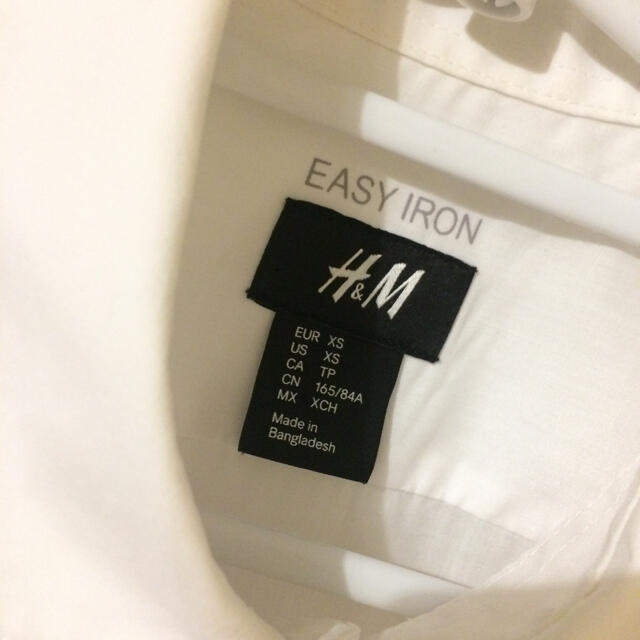 H&M(エイチアンドエム)の【H&M】メンズシャツ　白　小さめサイズ メンズのトップス(シャツ)の商品写真