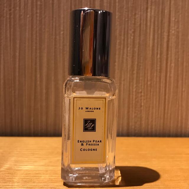 Jo Malone(ジョーマローン)のジョーマローン　イングリッシュペアー&フリージア　9ml コスメ/美容の香水(香水(女性用))の商品写真