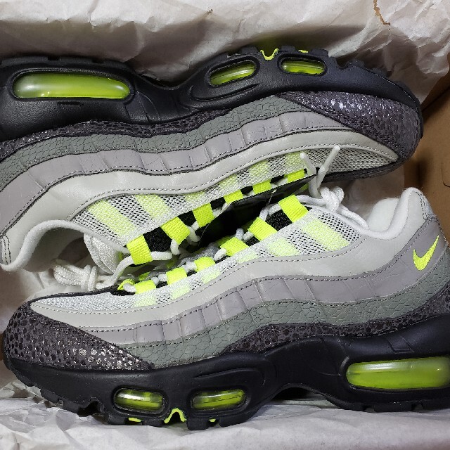 NIKE(ナイキ)のNIKE AIR MAX 95 OG PREMIUM ANIMAL 24.5 レディースの靴/シューズ(スニーカー)の商品写真