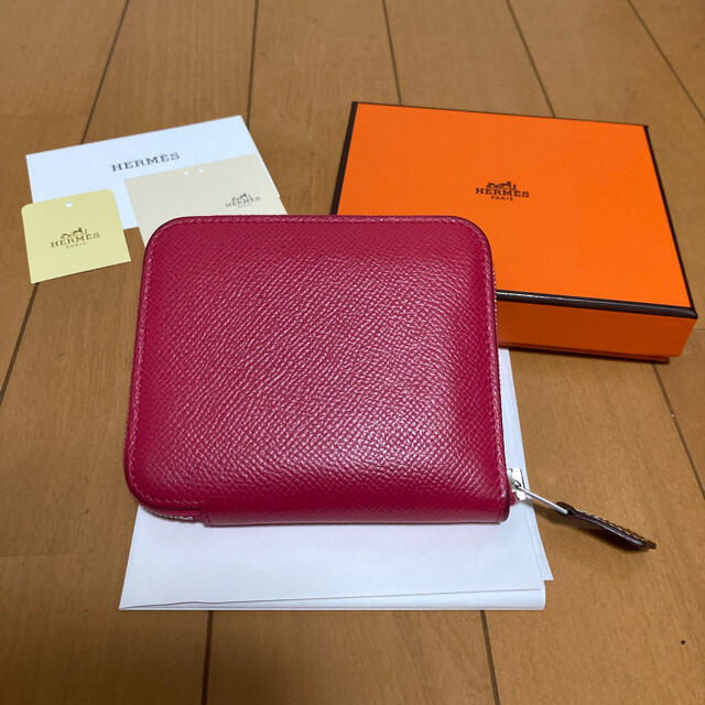 レディースまきこさま専用★美品★ HERMES シルクインコンパクト