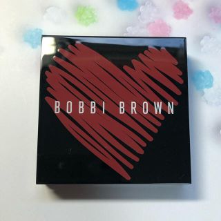 ボビイブラウン(BOBBI BROWN)のボビイブラウン ブライトニングブリック L01 クランベリー(チーク)