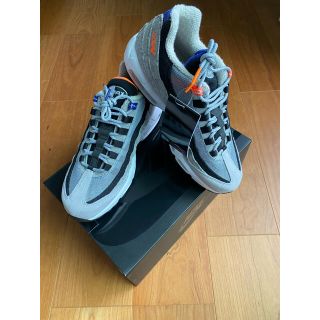 ナイキ(NIKE)の【新品未使用】NIKE ループウィラー　airmax95(スニーカー)