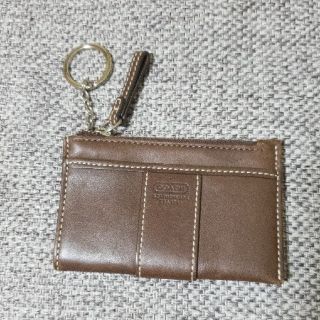 コーチ(COACH)の【新品未使用】COACHコーチ　コインケース　キーホルダー　茶色(コインケース)